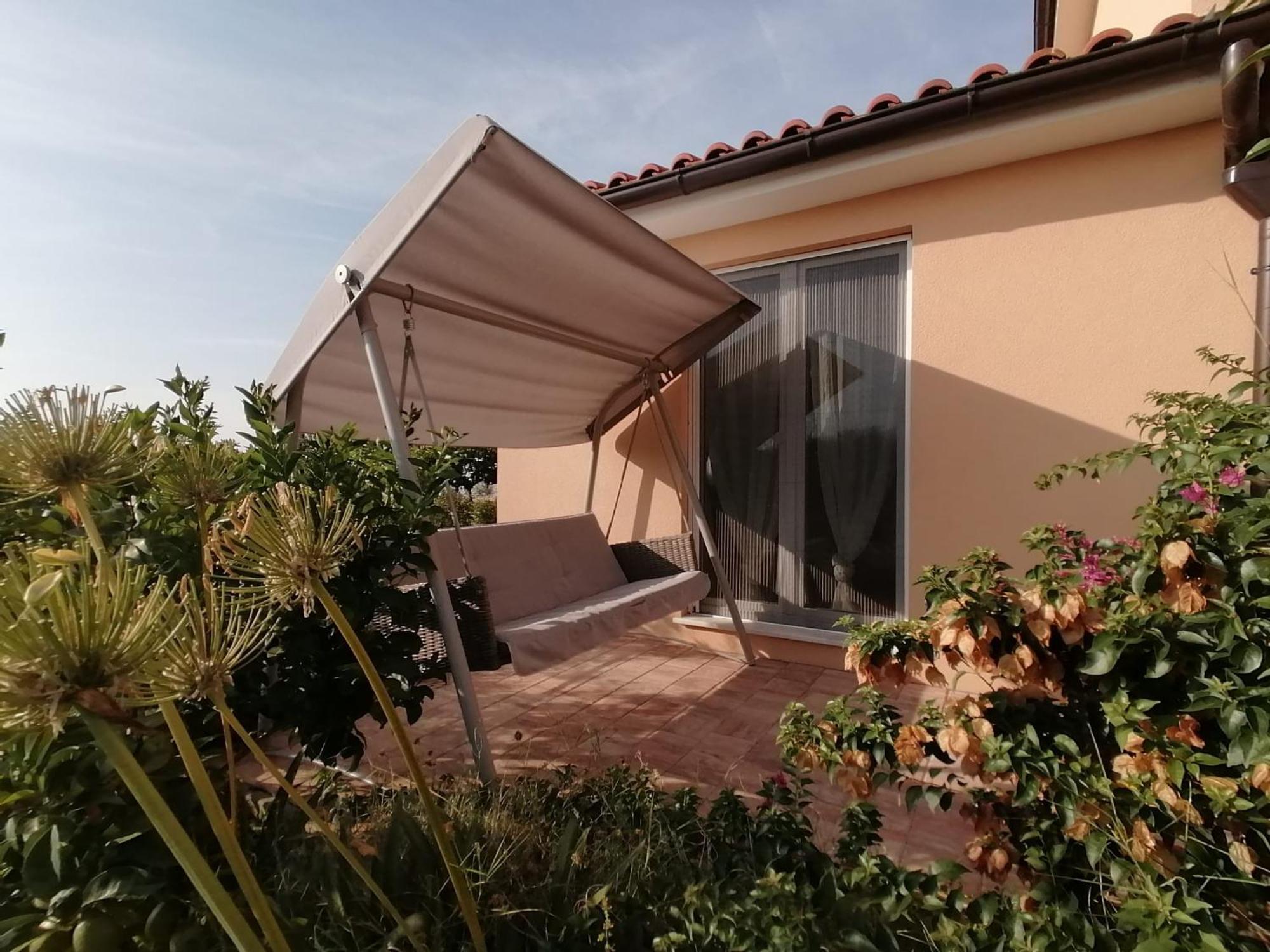 Vila Dubravka - Schoen Und Komfortabel Inmitten Von Olivenbaeumen Und Weinbergen Mit Whirlpool Valtura Exterior foto