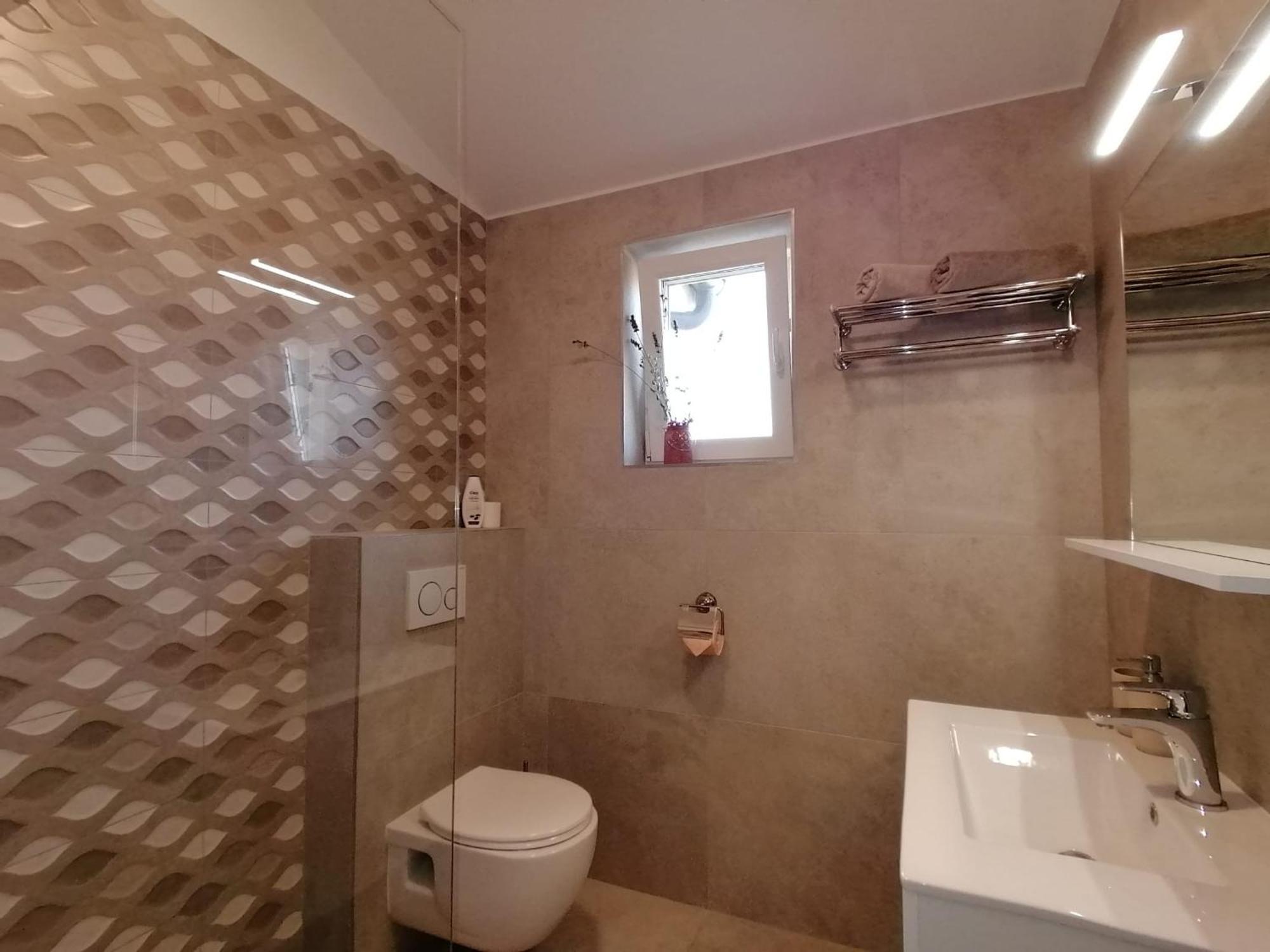 Vila Dubravka - Schoen Und Komfortabel Inmitten Von Olivenbaeumen Und Weinbergen Mit Whirlpool Valtura Exterior foto
